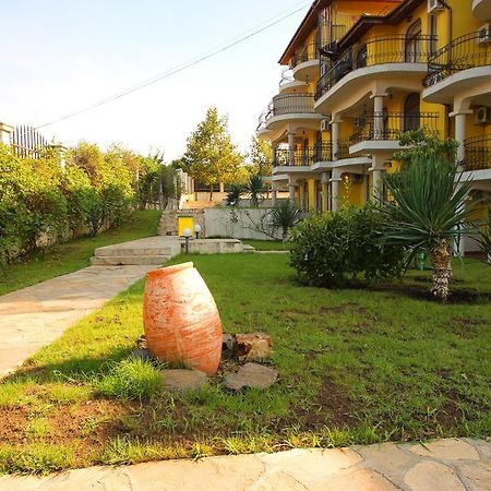 Menada Green Hills Apartments Sozopol Buitenkant foto