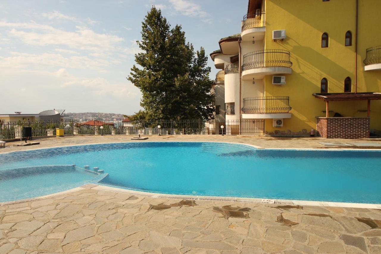 Menada Green Hills Apartments Sozopol Buitenkant foto