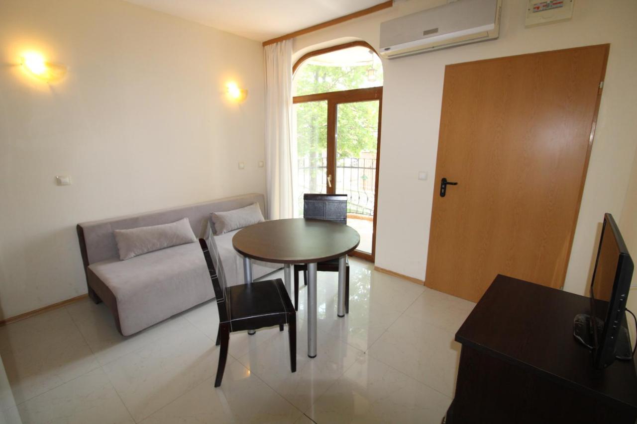 Menada Green Hills Apartments Sozopol Buitenkant foto