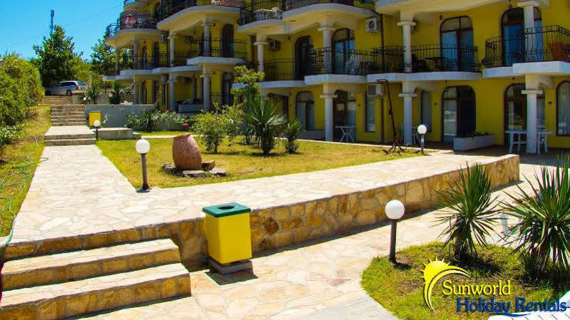 Menada Green Hills Apartments Sozopol Buitenkant foto