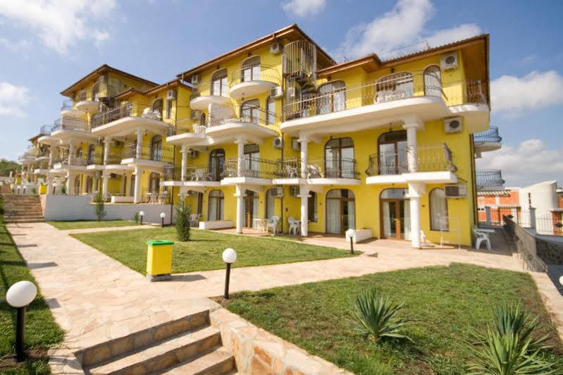 Menada Green Hills Apartments Sozopol Buitenkant foto