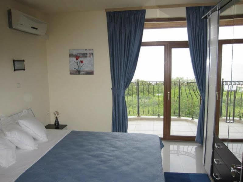 Menada Green Hills Apartments Sozopol Buitenkant foto