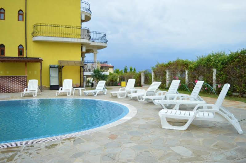 Menada Green Hills Apartments Sozopol Buitenkant foto