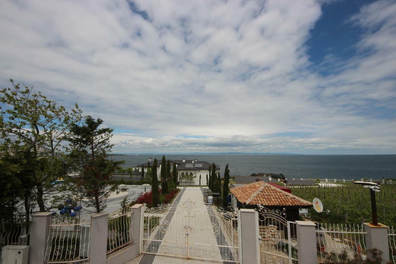 Menada Green Hills Apartments Sozopol Buitenkant foto